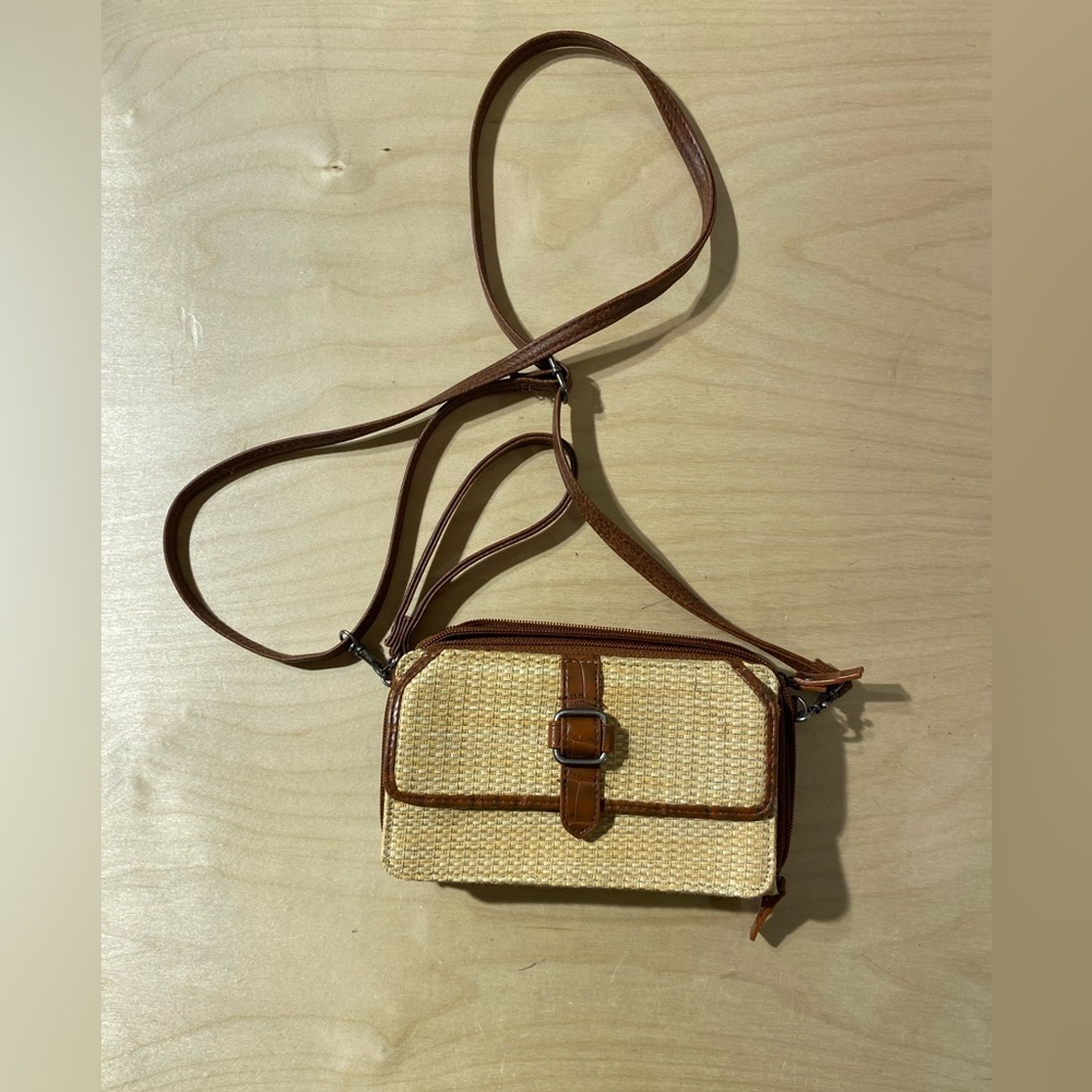 Bueno Brown and Tan Crossbody Wallet (NJ)
